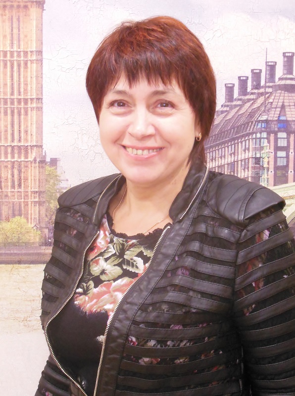 Леонтьева Валентина - менеджер по переводам бюро переводов